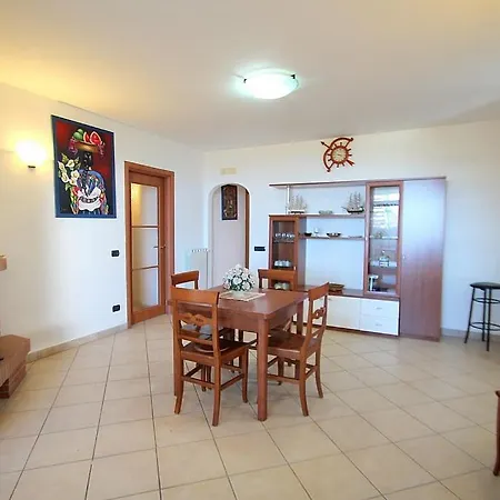 Sleeps 6 Pool Air Con Wifi 빌라 네라노